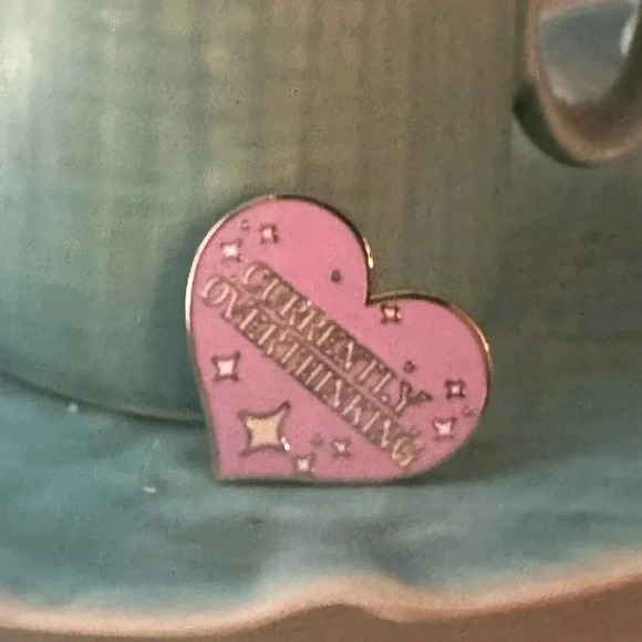 Jean jacket pin - Picture 2 of 4